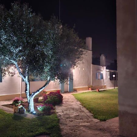 Bed and Breakfast Villino Tronchetto Bianco Mola di Bari Exterior foto