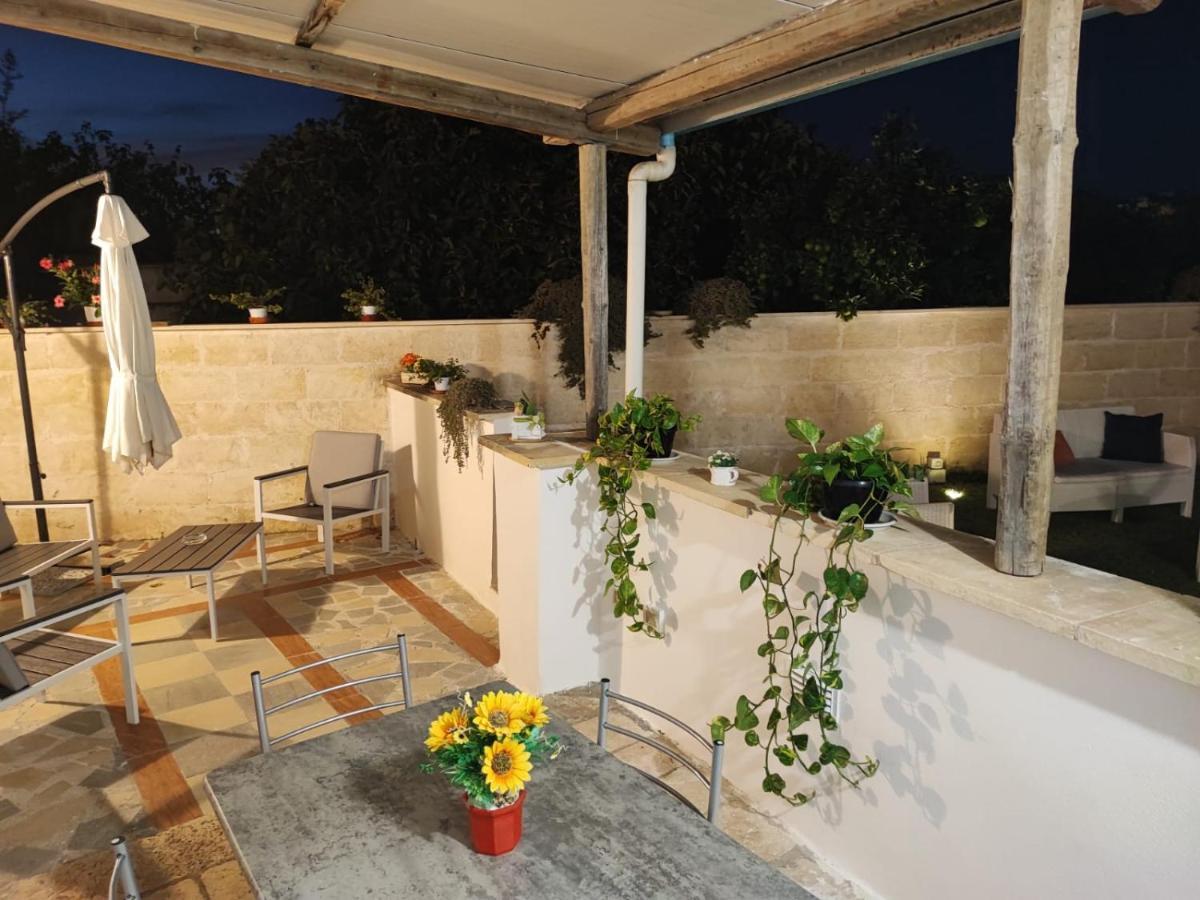 Bed and Breakfast Villino Tronchetto Bianco Mola di Bari Exterior foto
