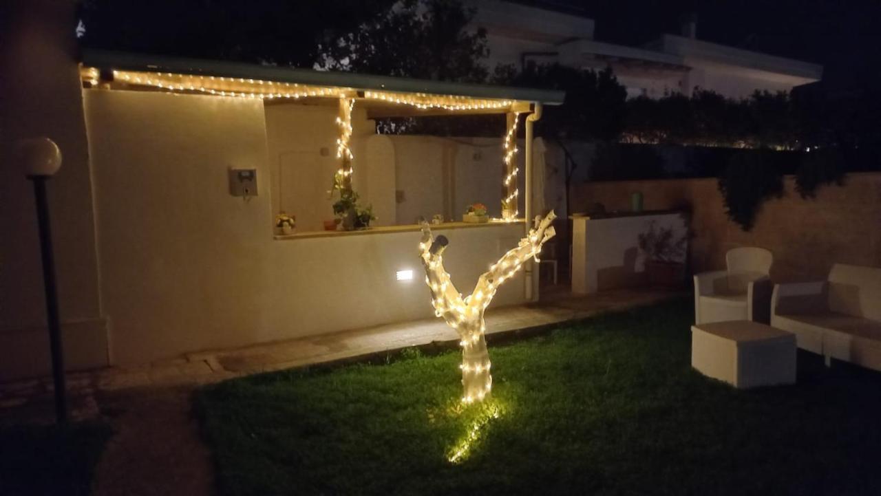 Bed and Breakfast Villino Tronchetto Bianco Mola di Bari Exterior foto