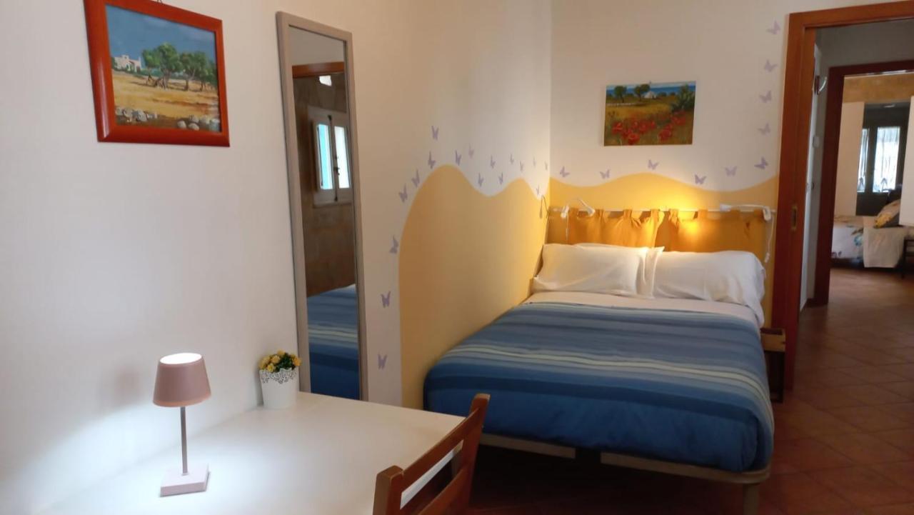 Bed and Breakfast Villino Tronchetto Bianco Mola di Bari Exterior foto